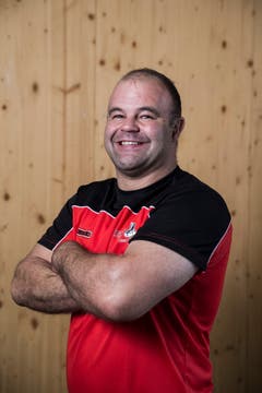 Philipp Schuler Geburtsdatum: 12. 5. 1982Wohnort: RothenthurmBeruf: LastwagenmechanikerGrösse/Gewicht: 181 cm/98 kgAnzahl Kränze: 46/1