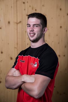 Lukas Lemmenmeier Geburtsdatum: 12. 2. 1997Wohnort: Mauensee Beruf: Zimmermann Grösse/Gewicht: 186 cm/90 kg Anzahl Kränze: 2/1