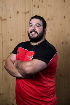 Thomas HurschlerGeburtsdatum: 28. 4. 1988Wohnort: Grafenort Beruf: Betriebspraktiker Grösse/Gewicht: 174 cm/120 kg Anzahl Kränze: 20/3