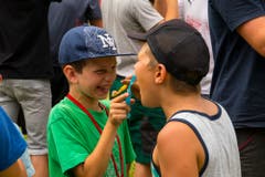Zähneputzen ist auch im Lager unabdingbar. (Lagerbild: Jungwacht Sins, Zeihen, 9. Juli 2019)