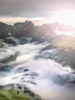 Sonnenaufgang auf dem Hohen Kasten. (Bild: Nicolas Giovanettoni)