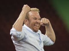 Endlich wieder jubeln: Trainer Ludovic Magnin feiert den ersten FCZ-Saisonsieg ausgiebig (Bild: KEYSTONE/ENNIO LEANZA)