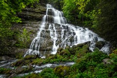 Diesen Wasserfall im Hüttentobel Richtung Seealpsee hoch gibt es nur nach starkem Regenfall und/oder bei Schmelzwasser. (Bild: Marc Bollhalder)