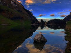 Der Seealpsee am Abend. (Bild: Ruedi Gamper)