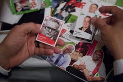 Das «Parlamentini» ist den Panini-Fussballbildchen nachempfunden.