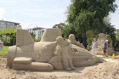 Skulptur «Ein Abschied von den Waffen» am Freitagnachmittag. (Bild: Sheila Eggmann)