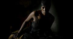 Vitalina Varela: Ein Film wie ein Ölgemälde: luminös, besinnlich, fesselnd. Der neue Film des portugiesischen Regisseurs Pedro Costa hat Chancen auf den Goldenen Leoparden. (lor) (Bild: HO)