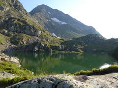 Der Bristensee, am Fusse des Bristenstocks, immer ein wunderbarer Kraftort. (Bild: Gustav Tresch, 18. August 2019)