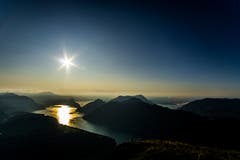 Sonnenuntergang auf dem Fronalpstock (Bild: Vinzenz Blum, Stoos, 18. August 2019)