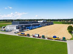 Gestartet war der ausserordentliche Schwertransport am Vortag auf dem Areal des Drahtseilwerks Fatzer AG in Romanshorn. (Bild: Alexander Strauch / Fatzer AG)