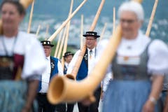 Impressionen des Festumzuges vom Landsgemeindeplatz in die Arena. (Bild: Maria Schmid)