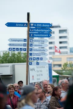 Impressionen des Festumzuges vom Landsgemeindeplatz in die Arena. (Bild: Maria Schmid)