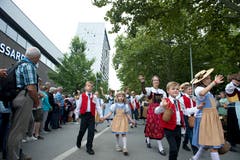 Impressionen des Festumzuges vom Landsgemeindeplatz in die Arena. (Bild: Maria Schmid)