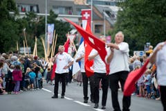 Impressionen des Festumzuges vom Landsgemeindeplatz in die Arena. (Bild: Maria Schmid)