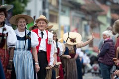 Impressionen des Festumzuges vom Landsgemeindeplatz in die Arena. (Bild: Maria Schmid)