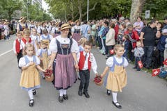 Trachtenleute beim Festumzug. (Bild: KEYSTONE/Urs Flüeler, 23. August 2019)
