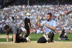 Auch der Nidwaldner Marcel Mathis jubelte nach seinem letzten Gang. Er gewann gegen Patrick Schenk und wird im Gesamtklassement hervorragender Zweiter. (Bild: Ennio Leanza/Keystone, Zug, 25. August 2019)