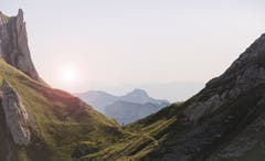 Sonnenaufgang neben dem Hohen Kasten. (Bild: Nicola Giovanettoni)