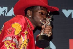 Lil Nas X. Halsey. (Bild: DJ Johnson/EPA, Newark, 26. August 2019)