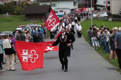 Der Umzug durchs Dorf (Bild: Roger Zbinden, Oberdorf, 27. August 2019)