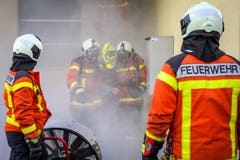 ... unter anderem auch die Rettung von Patienten trainiert. (Bild: Raphael Rohner)