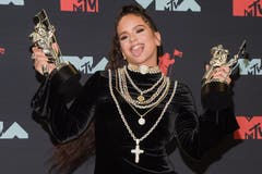 Rosalia. Halsey. (Bild: DJ Johnson/EPA, Newark, 26. August 2019)