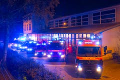 ... ihre Fahrzeuge und ihr Material kennen und damit üben. (Bild: Raphael Rohner)