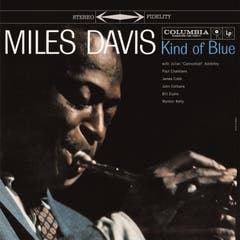 Vor 60 Jahren: Kind Of Blue «Kind of Blue» gilt als das Album des modalen Jazz, der den Solisten Miles Davis, John Coltrane, Cannonball Adderley und Bill Evans neue Möglichkeiten eröffnete. Mit 6 Millionen Einheiten weltweit ist das Album das meistverkaufte in der Geschichte des Jazz.