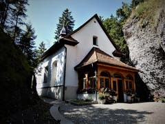 In der Felsenkapelle auf der Rigi findet man die gesuchte Stille und kann den Gedanken freien Lauf lassen. (Bild: Margrith Imhof-Röthlin, 27. August 2019, Rigi Kaltbad)