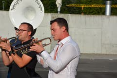 Patrick Grepper gibt mit der Tellsymphonie ein Ständchen . (Bild: Christian Tschümperlin, 29.8.2019)