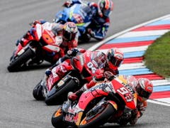 Marc Marquez hat seine Verfolger Dovizioso, Miller und Rins im Griff (Bild: KEYSTONE/EPA/MARTIN DIVISEK)