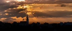 Sonnenuntergang in Schwellbrunn Anfangs August. (Bild: Luciano Pau)