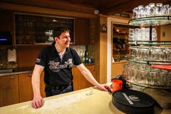Ein letzter Appenzeller: Für Thomas Manser geht ein langer Tag zu Ende. (Bild: Raphael Rohner)