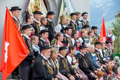 Alle sind bereit für das Gruppenfoto.