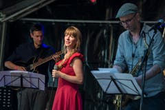 Sting Operation spielen auf dem Gerbiplatz. (Bild: Maria Schmid, 29. August 2019)
