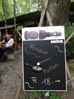 Im Herbst gibt es Fondue in der Waldschenke. (Bild: Sheila Eggmann)