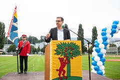 Gemeindepräsident Peter Hausherr hielt eine Rede. (Bild: Patrick Hürlimann, Rotkreuz, 14. September 2019)