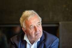 Sie haben den Kauf der Burgweier durch die Stadt eingefädelt: Hans Jörg Schmid, der bisherige Eigentümer, und...