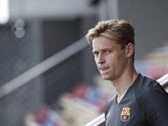 So zog es etwa Mittelfeldspieler Frenkie de Jong zum FC Barcelona (Bild: KEYSTONE/EPA EFE/ALEJANDRO GARCIA)