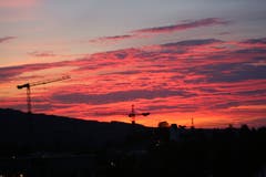 Abendstimmung über Wittenbachs Grossbaustellen. (Bild: Thomas I. Clerici-Gols)