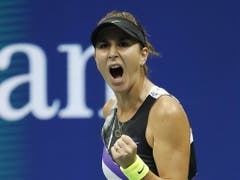 Was für eine Vorstellung! Belinda Bencic gewann im Achtelfinal des US Open gegen die Titelverteidigerin und Weltnummer 1 Naomi Osaka (Bild: KEYSTONE/EPA/JOHN G. MABANGLO)