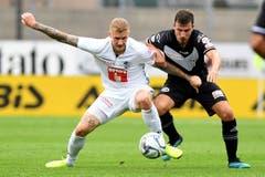 Dennoch schaffte es kein Team wirklich, aus ihrer jeweiligen Negativspirale auszubrechen. Sowohl der FCL als auch Lugano bleiben in der unteren Tabellenhälfte. Beide Teams werden sich von diesem Nachmittag mehr erhofft haben. (Bild: Samuel Golay/Keystone, Lugano, 22. September 2019)