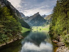 Am Seealpsee: der Tag brachte mehr Wolken, zum Wandern war es aber super. (Bild: Luciano Pau)