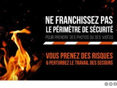 In einer Chemiefabrik der nordfranzösischen Stadt Rouen brennt es. Die Polizei rät den Bürgern, den Bereich zu meiden. (Bild: Police national de la Seine-Maritime/Twitter)