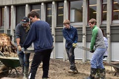 Voller Einsatz und Muskelkraft sind gefragt. (Bild: Timon Kobelt, 25.09.2019)
