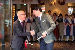 Geschafft! Das «Walhalla» ist eröffnet. Thomas Scheitlin und Reto Candrian freuen sich. (Bild: Urs Bucher)
