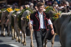 Familie Theiler von der Alp Äbnistetten. (Bild: Boris Bürgisser)