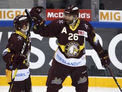 Genève-Servette muss die Tabellenspitze nach der Overtime-Niederlage gegen Fribourg-Gottéron mit den ZSC Lions teilen (Bild: KEYSTONE/SALVATORE DI NOLFI)