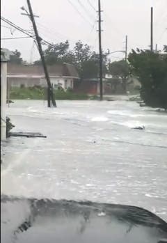 Überflutete Strassen auf den Bahamas. (Bild: National Fisheries Association od the Bahamas/EPA, 2. September 2019)