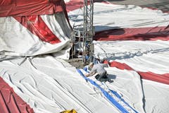 Frauenfeld TG , 30.09.2019 / Zirkus Stey baut sein Zelt für die Vorführungen (vom 2. bis 6.10.) erstmals auf dem Oberen Mätteli auf.